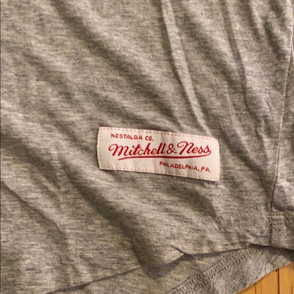 Mitchell and Ness Chicago bulls 3/4 length - Picture 3 of 6